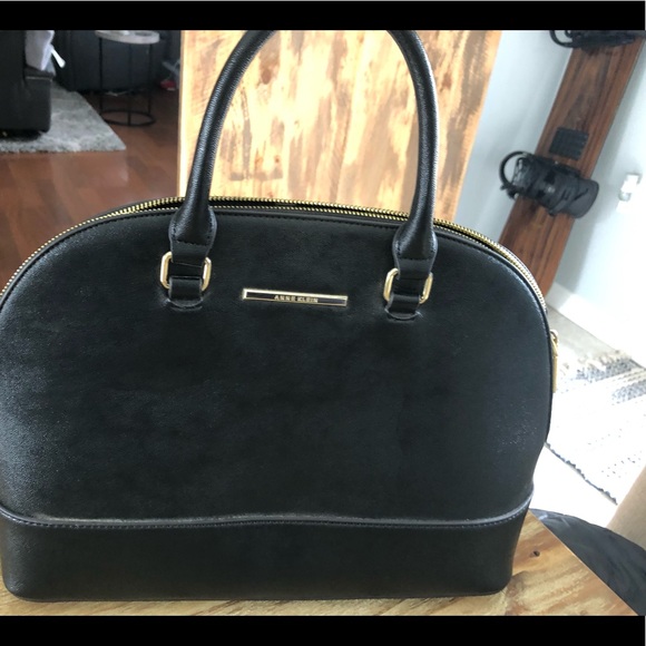 Purse - Picture 3 of 5